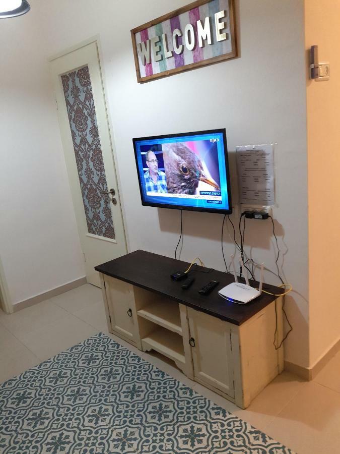 3 Stairs Only To Cozy Flat On Hillel St Apartment Haifa Exterior photo